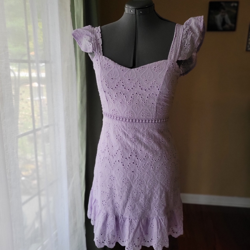 Lavender Eyelet Ruffle Dress Size Small, Ruffle Detail Juniors - Picture 2 of 7